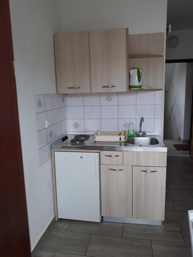 Apartments Barcarola パグ エクステリア 写真